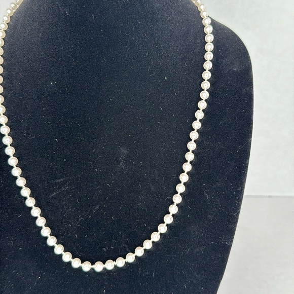 Vintage estate faux White Pearl Necklace lot A47 - Picture 2 of 5